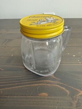 Vintage Osterizer mini-blend container
